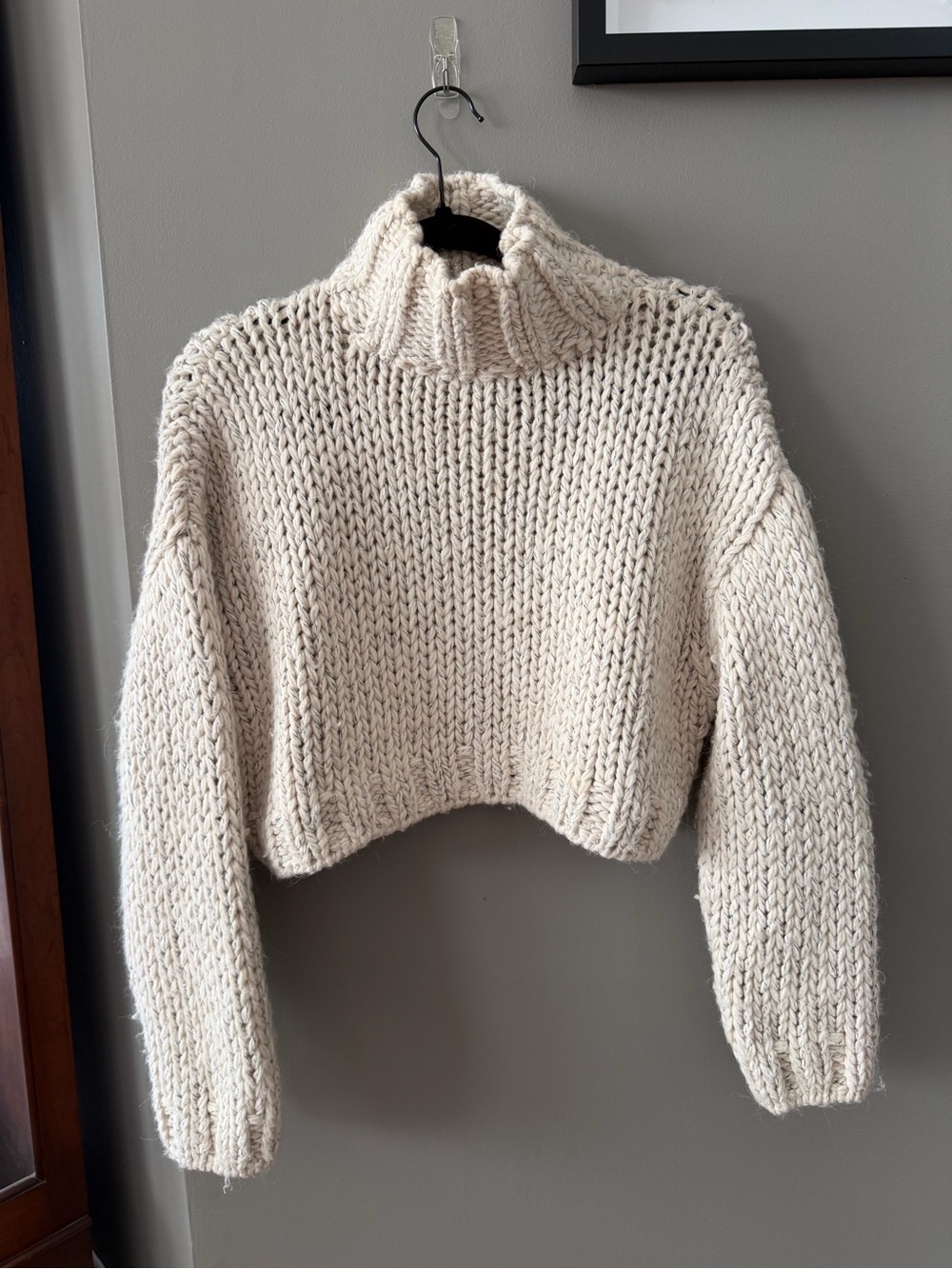 Zara Cream Chunky Cropped Turtleneck Sweater. Medium